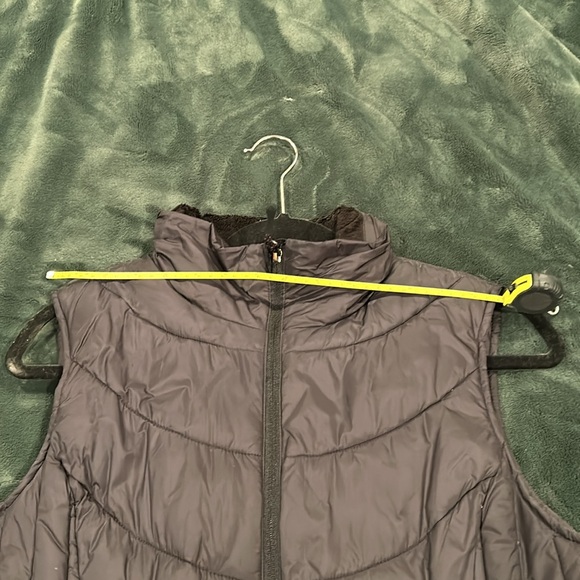 Champion nylon/polyester puffer vest , black - Picture 5 of 6